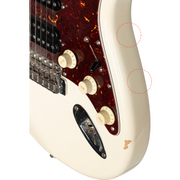 Fender Standard Stratocaster - Maple Fingerboard, Arctic White